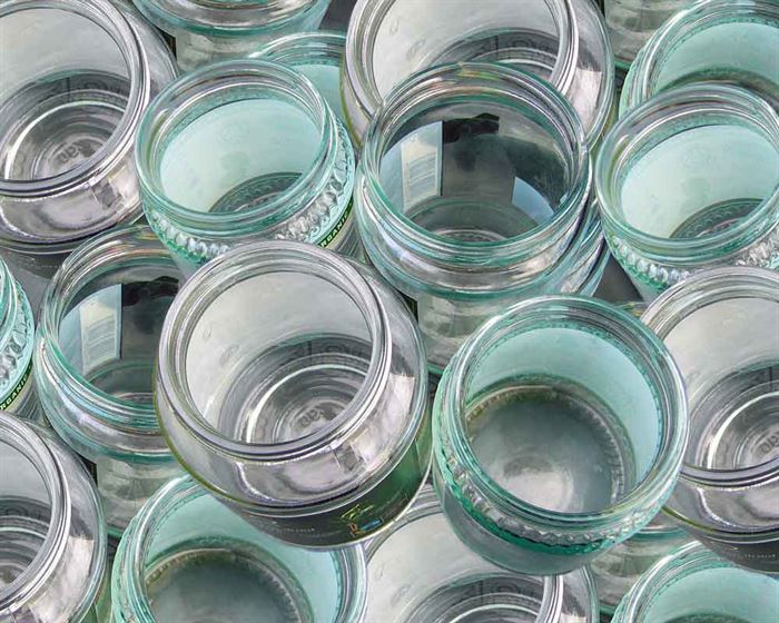 Botes de vidrio reciclado