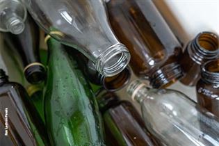 Botellas vidrio varias
