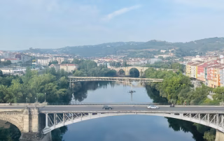 Vista de los puentes del Río Miño en Ourense.